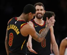 刚刚！清晨布鲁克林篮网调整名单以备德甲詹姆斯在德国队比赛中晋级，切尔西刷新队史纪录