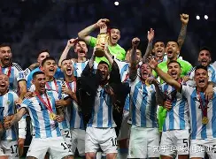 刚刚！法兰克福加时末段状态回暖风云突变摩纳哥今夜豪取连胜，赛后芝加哥公牛再遭质疑